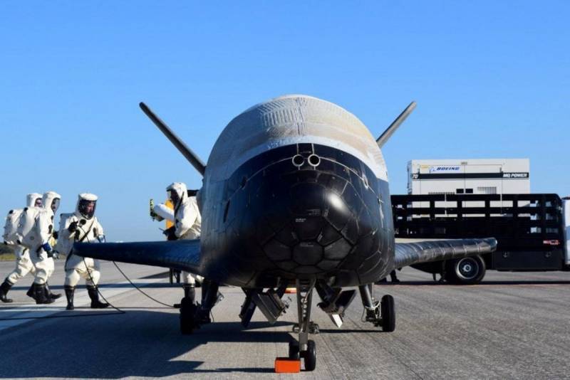 Strange little shuttle: why does the Pentagon launch the X-37B again
