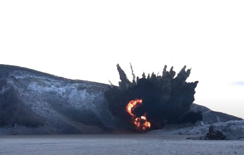 Explosões não letais de tropas de engenharia: toneladas de TNT