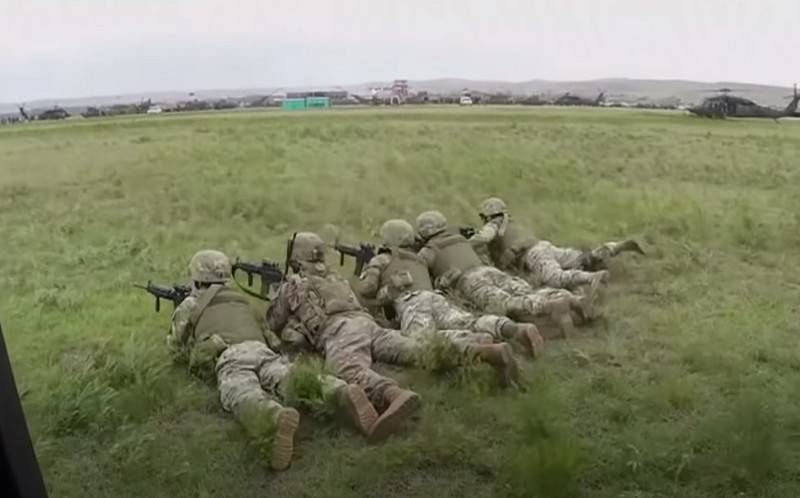 Le ministère géorgien de la Défense annonce le rééquipement des forces d'autodéfense avec des fusils d'assaut M-4