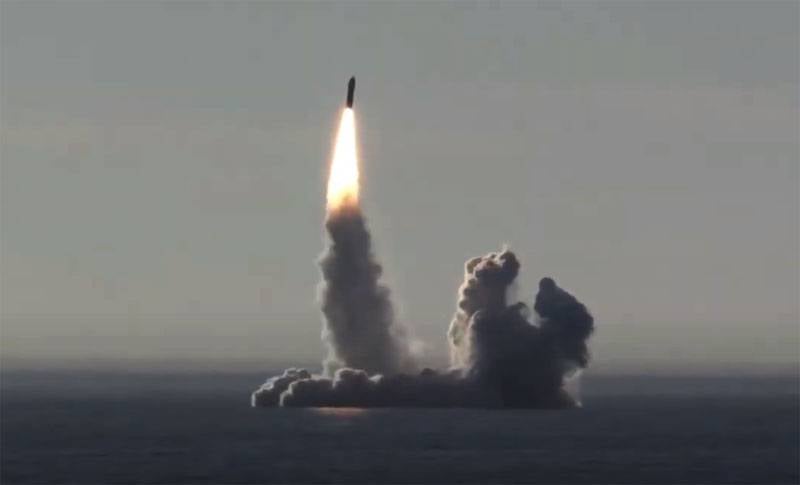 غواصة نووية فرنسية تطلق صاروخا باليستيا على البحر الكاريبي