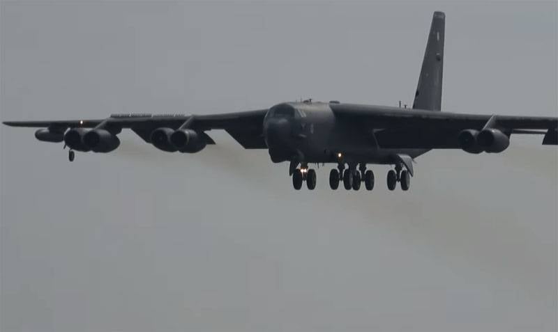 "اشاره به جزایر کوریل": ژنرال در مورد ظاهر شدن B-52H نیروی هوایی ایالات متحده بر فراز دریای اوخوتسک اظهار نظر کرد.