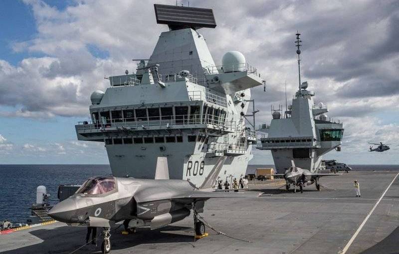 El nuevo buque insignia de la Royal Navy británica fue el portaaviones Queen Elizabeth