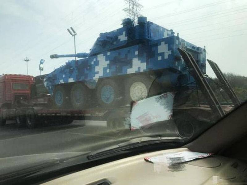 네트워크는 "알 수 없는" 중국 보병 전투 차량의 사진에 대해 토론하고 있습니다.