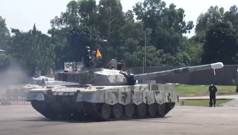 "군대 분쟁에서 결정적인 역할을 할 수있다": 파키스탄 군이 새로운 탱크 "Al-Khalid-1"을 받았다