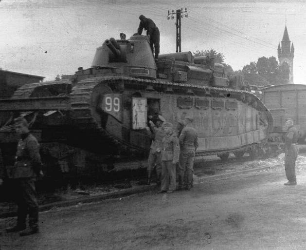 Tanques superpesados ​​de Francia: el fracaso de entreguerras