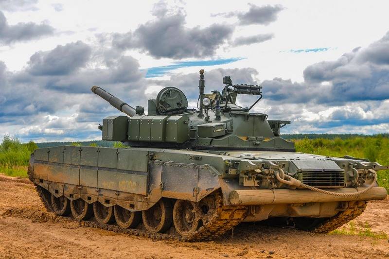 ZVO continua o rearmamento com tanques T-80BVM atualizados