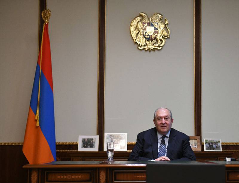 Le autorità armene hanno vietato la trasmissione di numerosi canali stranieri: canali russi nell'elenco