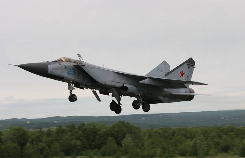 Five MiG-31BM and five Mi-8MTV-5-1: a single day of military acceptance took place on Wednesday