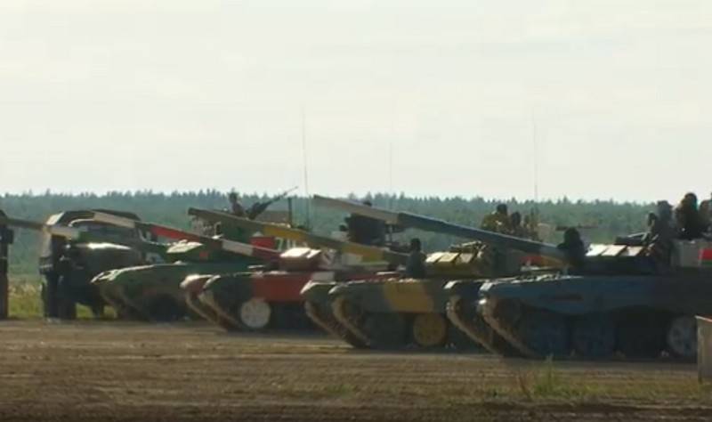 In Alabino haben Rennen im Rahmen des Wettbewerbs "Tank Biathlon-2020" begonnen