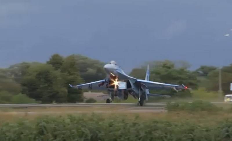 Ukrainian Su-27 shot down a road sign