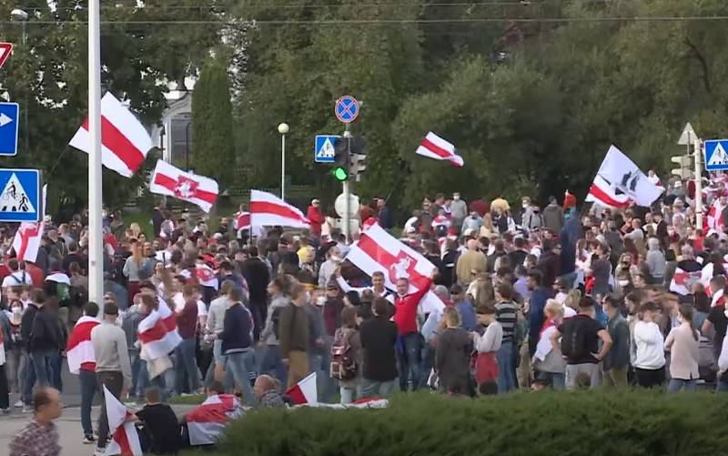 Il direttore dei servizi segreti stranieri della Russia ha accusato gli Stati Uniti di aver organizzato un tentativo di colpo di stato in Bielorussia