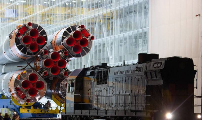 Roskosmos wird das Aussehen einer superschweren Rakete für Flüge zum Mond verändern