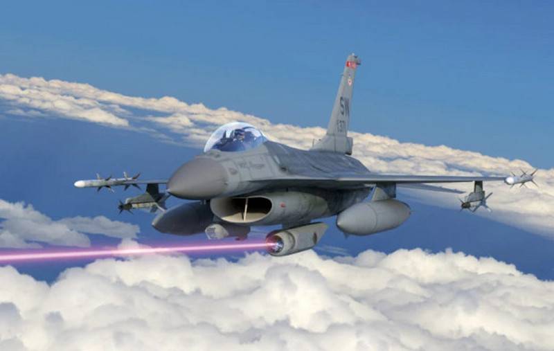 アメリカの戦闘機はレーザー自衛システムを開発するだろう