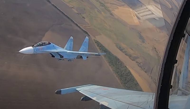 Medya: Eve düşen Su-30SM, başka bir savaşçı tarafından yanlışlıkla vurulabilir