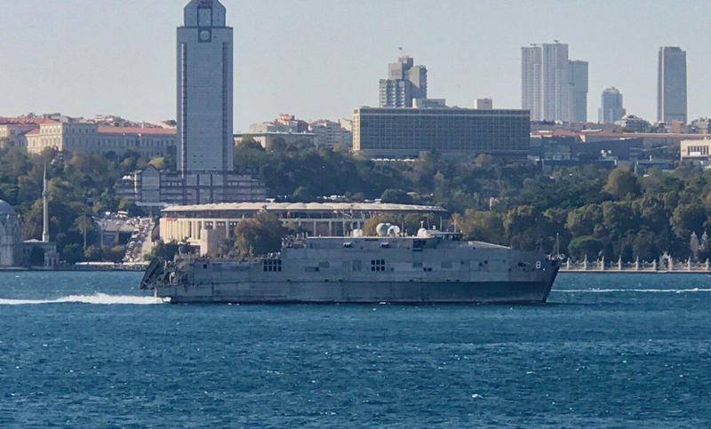 Two NATO ships left the Black Sea