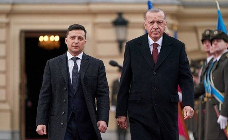 La Turquie aidera à la "désoccupation" de la Crimée: Zelensky a eu des entretiens avec Erdogan