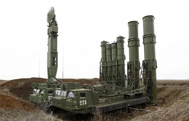 The military air defense system S-300V4 has the ability to shoot down hypersonic missiles