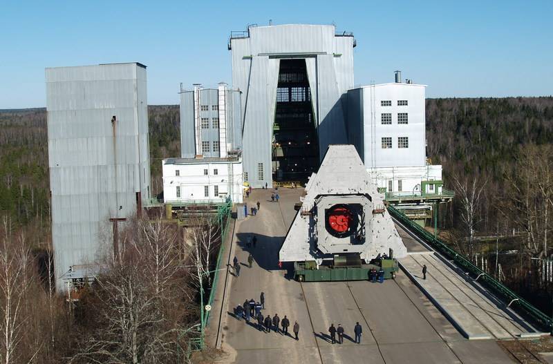 Roskosmos führte Brenntests der zweiten Stufe der Trägerrakete Angara-1.2 durch