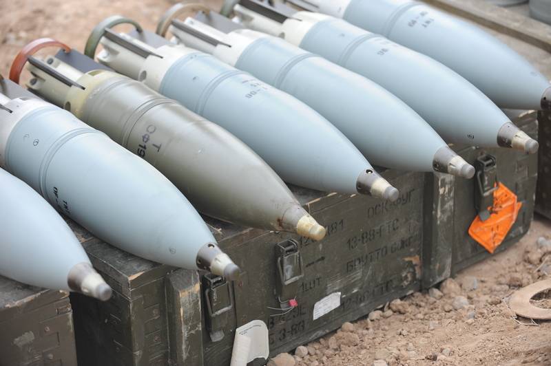 Les États-Unis ont annoncé un appel d'offres pour l'achat de munitions et d'armes de production soviétique