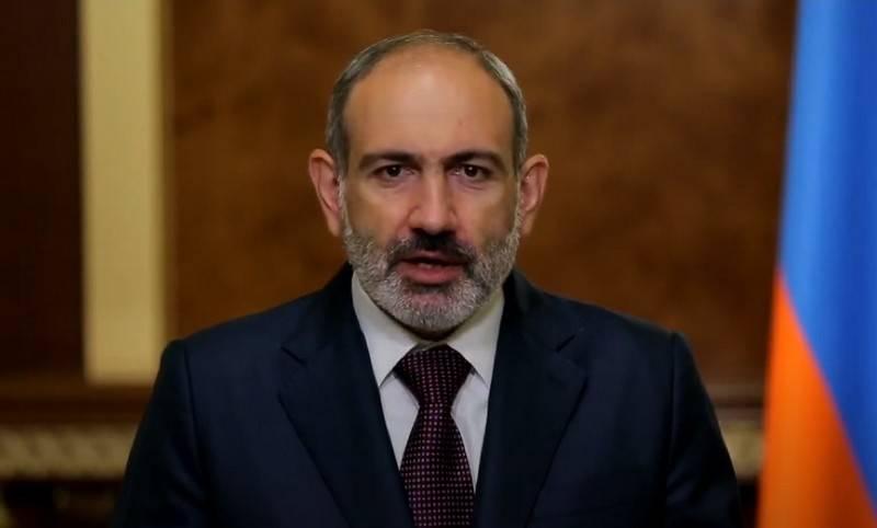 Pashinyan in Israele: invia i tuoi aiuti umanitari a mercenari e terroristi