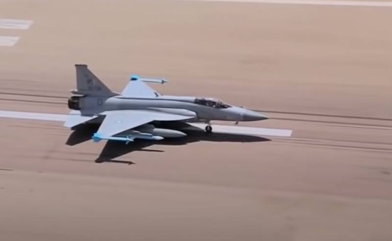 «JF-17 оказался со множеством дефектов»: индийская пресса о китайском истребителе на службе Пакистана