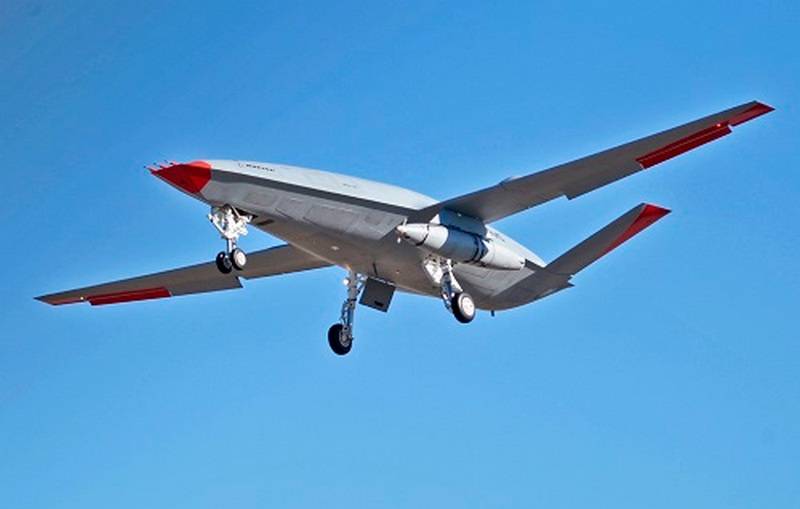 O petroleiro não tripulado MQ-25A com base em uma transportadora americana começou os testes de voo