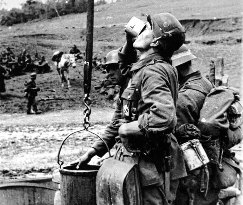 Como o Exército Vermelho e a Wehrmacht purificaram a água durante a Grande Guerra Patriótica