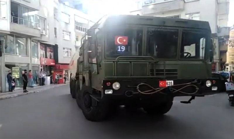 Çinli muhabir S-400 hava savunma sistemiyle ilgili durum hakkında: ABD müttefiklerine karşı bile yaptırımlar uyguluyor