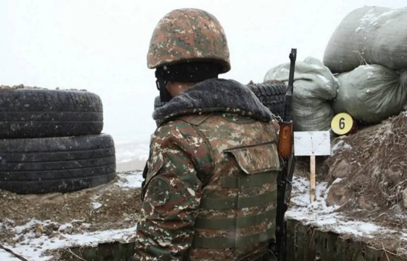 Karabakh의 방위군이 여러 관측소와 연락을 잃었습니다.