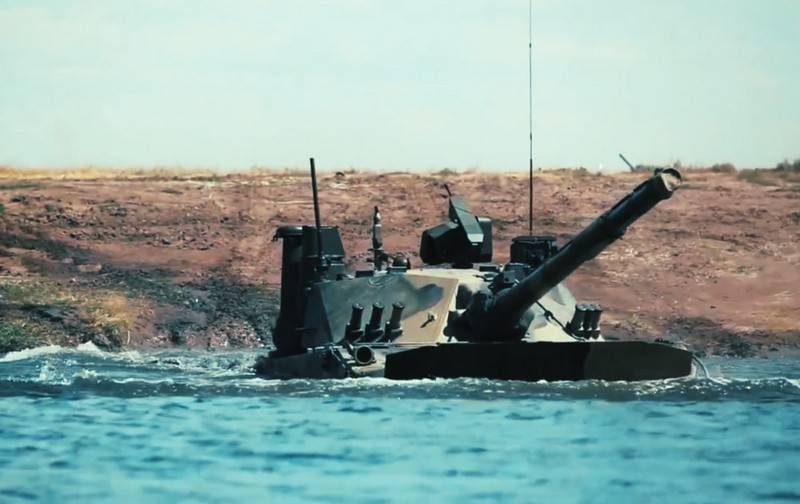 Tanque anfibio ligero "Sprut-SDM1" probado en el Mar Negro