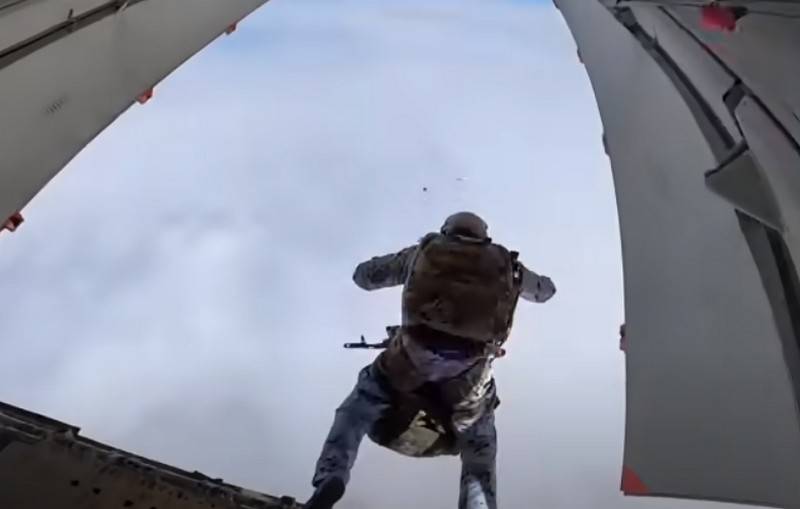 Russian special forces received a new Stayer parachute system