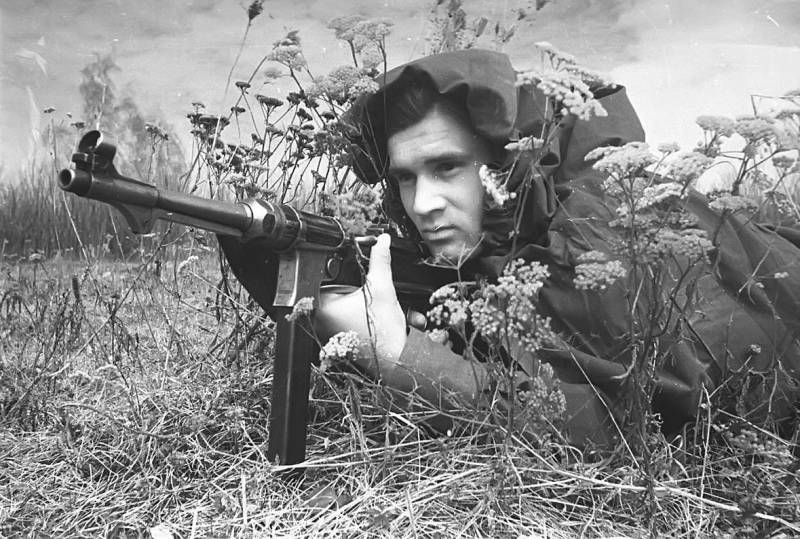 Использование немецких трофейных пистолетов-пулемётов в СССР