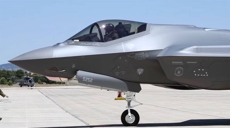 Pentagon: Decision to increase production of F-35 fighters postponed indefinitely