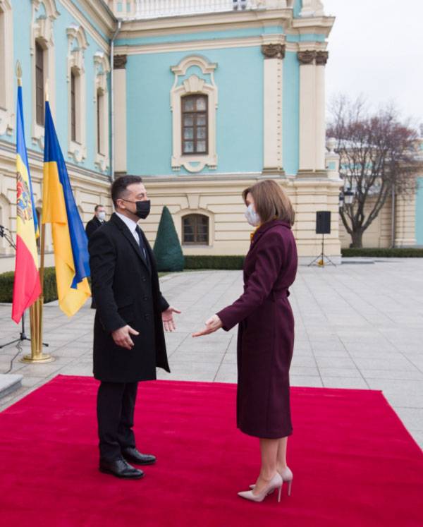 «Nous voulons faire partie de l'initiative Trimorie: Sandu, au rang de président de la Moldavie, effectue sa première visite en Ukraine