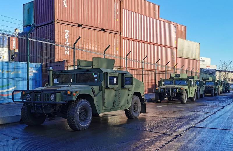 "Humvees y barcos": Estados Unidos suministró a Ucrania otro lote de ayuda militar