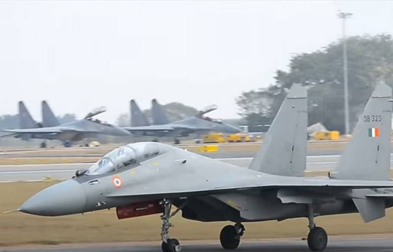 Hindistan, Rus MiG-29 ve Su-30MKI avcı uçakları satın aldığını doğruladı