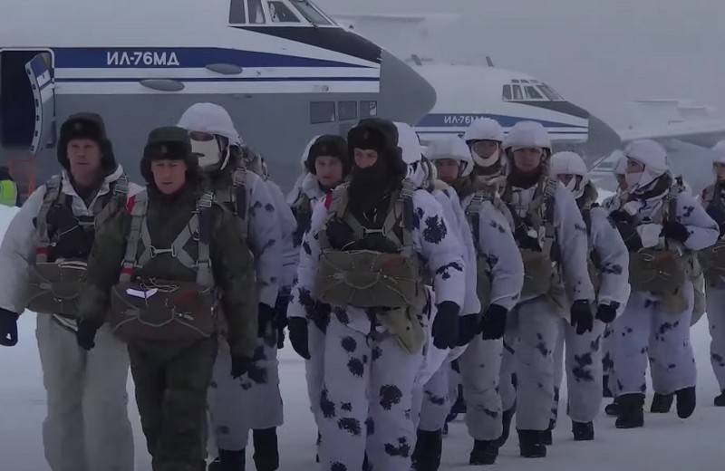 A video of the mass landing of airborne units appeared on the web