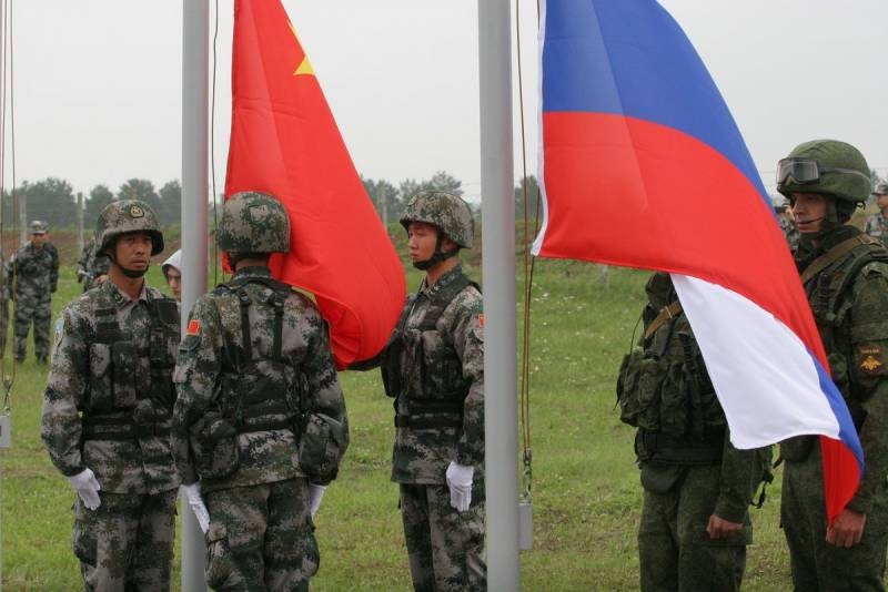 移動を依頼する：中国はロシアを世界の武器市場から追い出す準備ができている