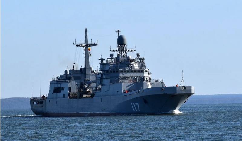 Large landing craft "Pyotr Morgunov" completed the transition to the Northern Fleet