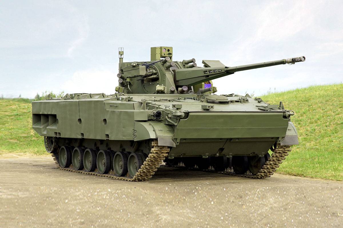 Are there any artillery tanks that have a radar on them to look for  incoming artillery shells and to return fire? Do they have a mechanism that  lets them stay aiming in