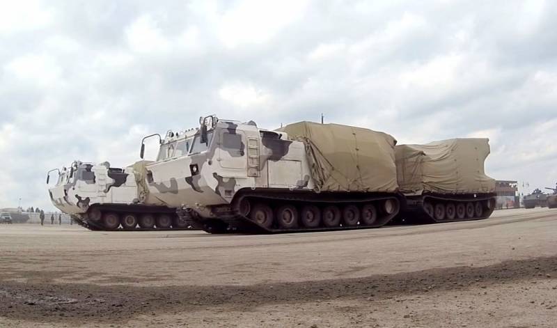 Arktische Divisionen erhalten einen MLRS "Tornado-G" auf dem Chassis DT-30PM