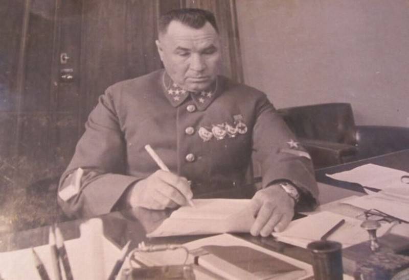 Кто спас Москву в 1941: сибиряки или дальневосточники генерала Апанасенко?