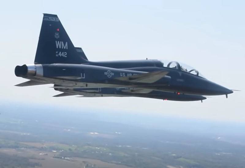 A Japanese pilot was on board the plane T-38 Talon that fell in the USA