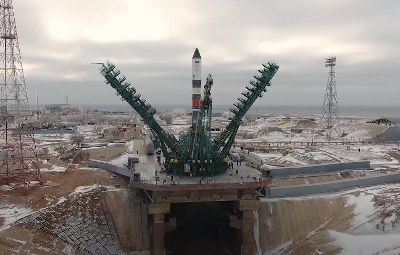 Soyuz MS-18 우주선 승무원에 미국 우주 비행사가 포함되었습니다.