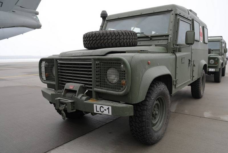 "Voor ondersteuning op weg naar de NAVO": Letland droeg de tweede batch Land Rover die eind jaren veertig was ontwikkeld over aan de strijdkrachten van Oekraïne