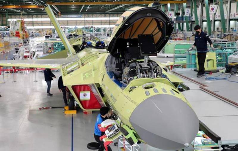 KAI de Corea del Sur anunció el lanzamiento del primer prototipo de vuelo del caza KF-X