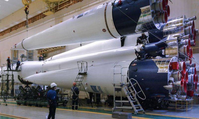 "En tonos blancos y azules": se cambió el diseño del vehículo de lanzamiento Soyuz-2