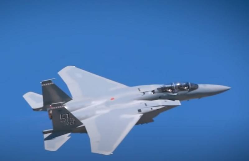 The US Air Force announced a tender for the creation of a "smart" electronic warfare system for F-15 Eagle fighters