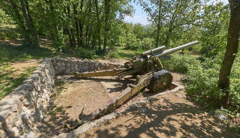Kızıl Ordu'da olan 105 mm toplar ve 150 mm ağır alan obüsleri ele geçirildi
