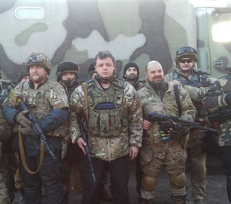 «Η SBU παρέδωσε την υποψία»: Ο Διοικητής του Εθνικού Τάγματος της Ουκρανίας Σεμεντσένκο αντιμετωπίζει έως και 15 χρόνια